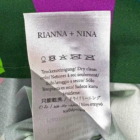 RIANNA + NINA The Carnaval Krokodilos Print Wearable Art Shirt - Picture 8 of 10